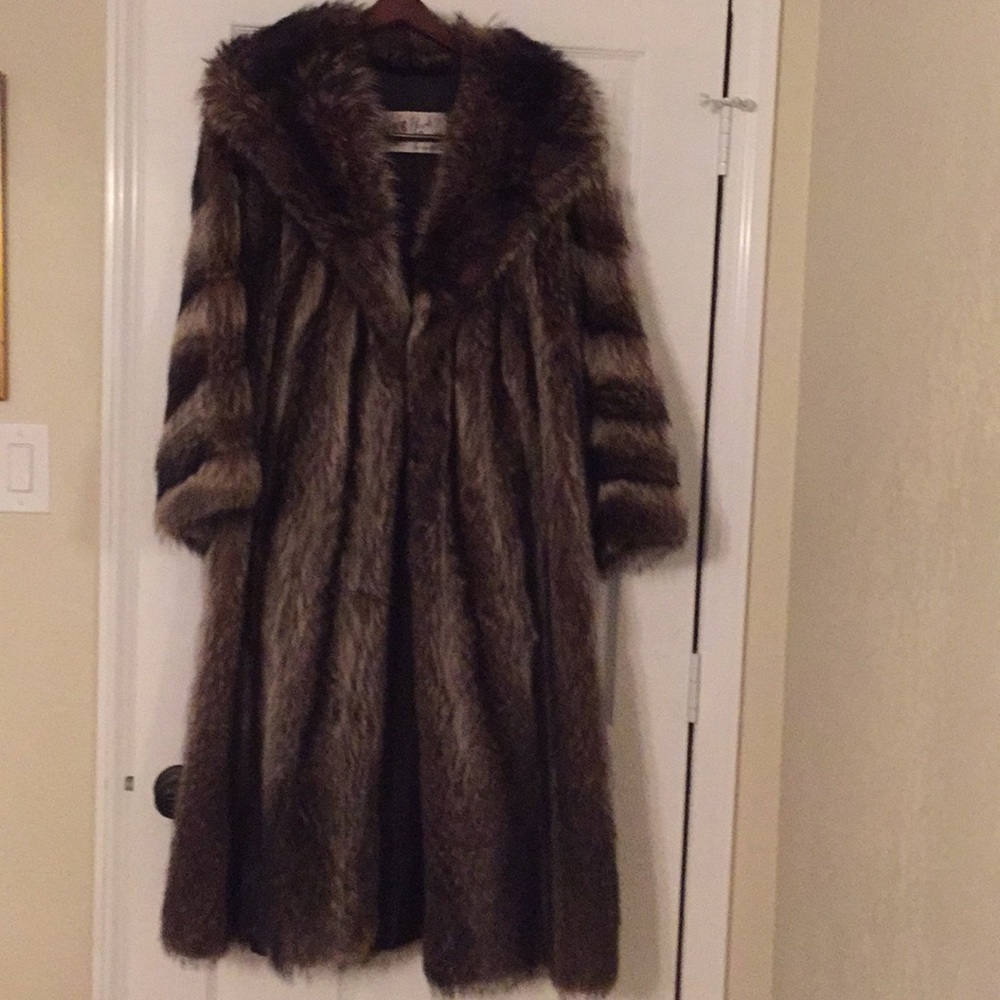 Luxurious Brown Fur Coat
